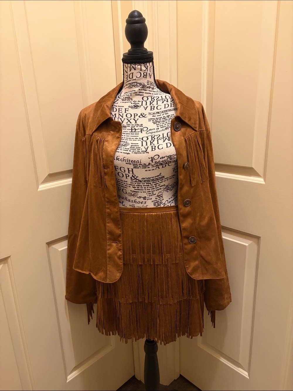 Universal Thread large Chestnut Fringe Suede Jacket 10 skirt set NWT